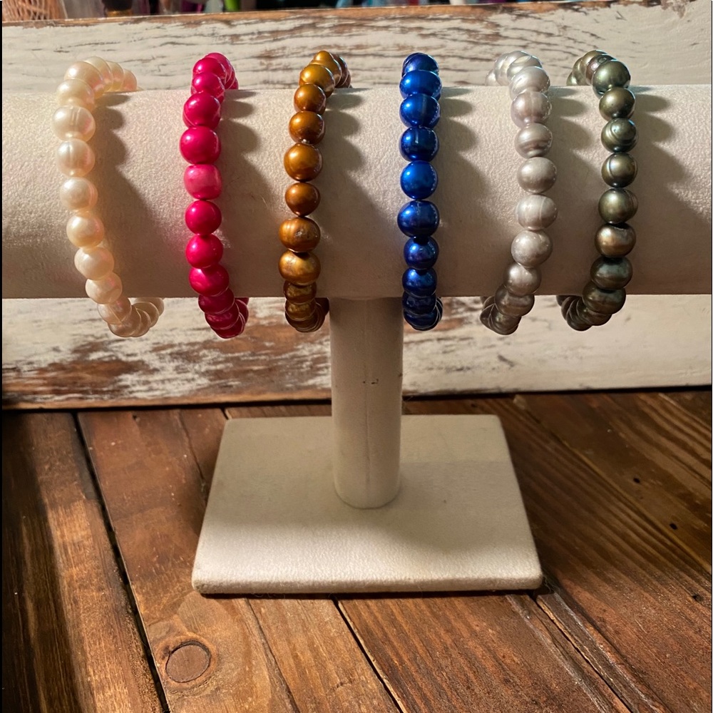 Genuine 8-9mm multi-color cultured freshwater pearls.